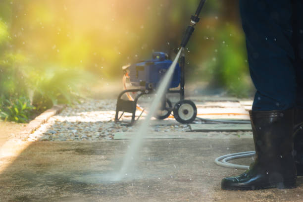Best Pool Deck Cleaning  in West Siloam Springs, OK